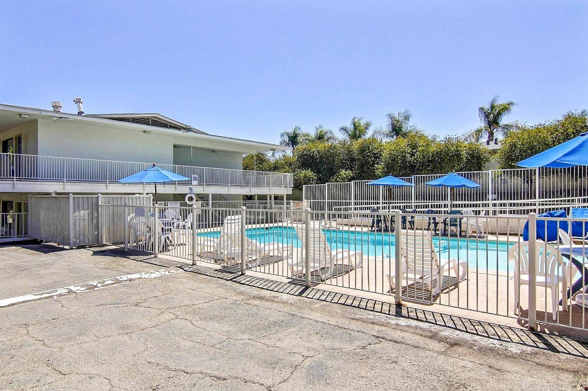Motel 6-Santa Barbara, Ca - State Street Exterior foto